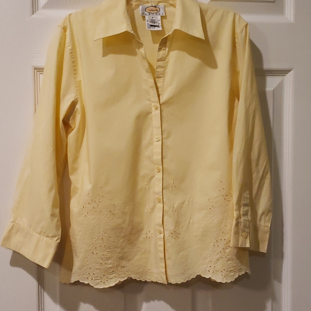 💖Host Pick💖 Talbots 3/4 length sleeve blouse eyelet detail